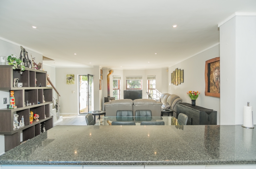 3 Bedroom Property for Sale in Kommetjie Western Cape